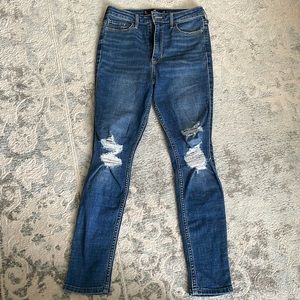 Hollister, Women, Ripped denim pants, Size 3 short, W 26, L 24, Like new